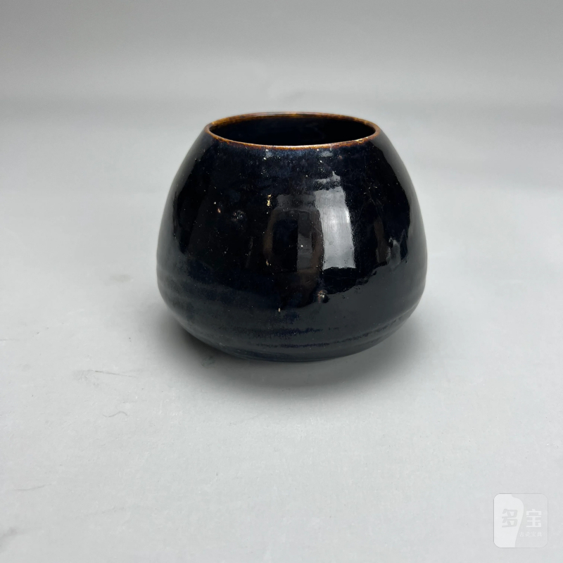 明代 黑釉鸡心罐 - 图4